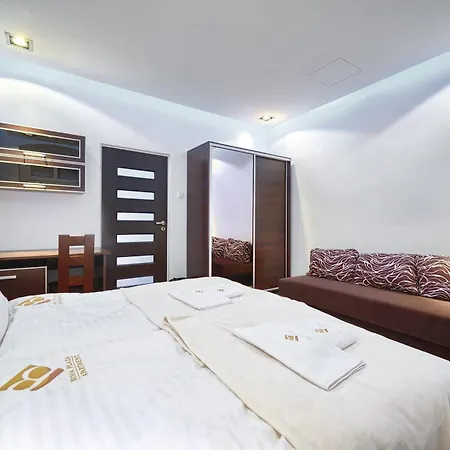 Poniatowskiego - Self Check-in 20h